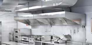 Установка и обслуживание вытяжки в кухне: основные аспекты.