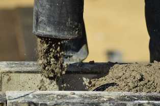Бетононасосы и бетоносмесители: особенности и применение в строительстве