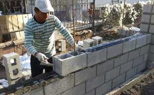 Преимущества и особенности использования бетонных блоков в строительстве